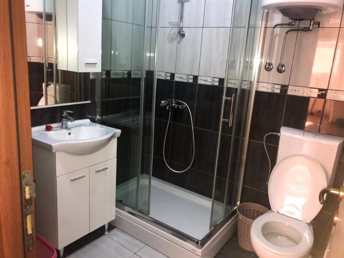 Jovana -- Porodicni Apartmani Igalo Herceg Novi Dış mekan fotoğraf