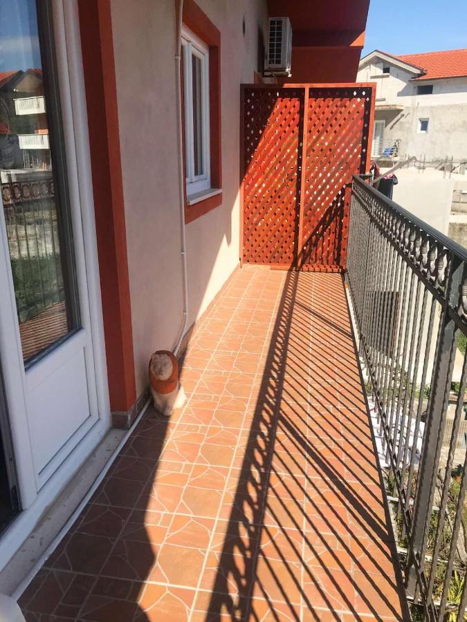 Jovana -- Porodicni Apartmani Igalo Herceg Novi Dış mekan fotoğraf