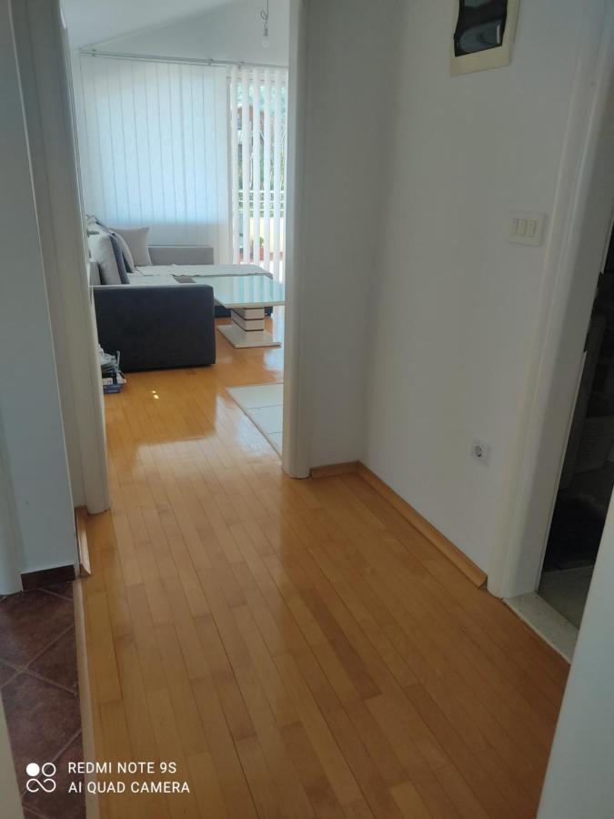 Jovana -- Porodicni Apartmani Igalo Herceg Novi Dış mekan fotoğraf