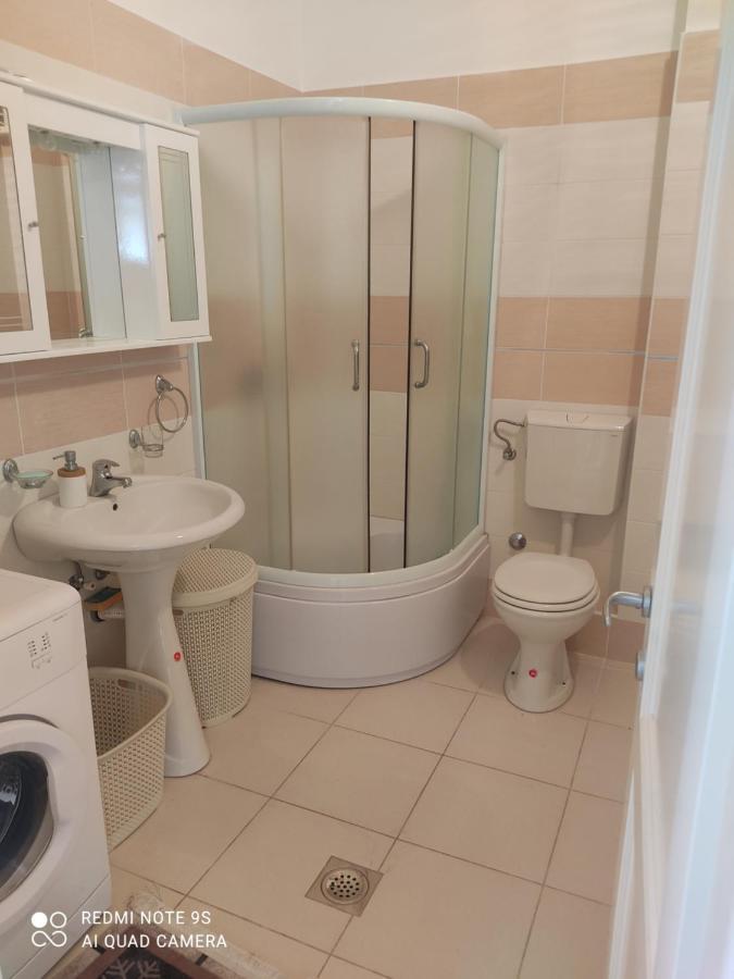 Jovana -- Porodicni Apartmani Igalo Herceg Novi Dış mekan fotoğraf